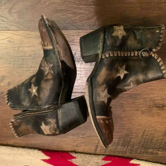 Old Gringo Yippee Kiyay Collection Black Ankle Booties - Picture 7 of 10